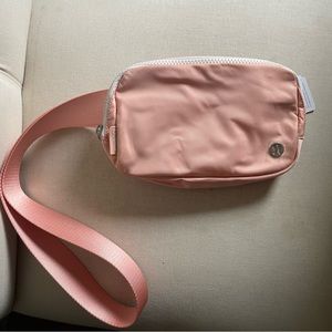 Lululemon belt bag